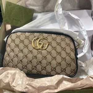 GUCCI
Monogram Matelasse Diagonal Small GG Marmont Chain Shoulder Bag NEW!!